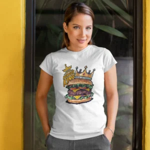 Camiseta para mujer con una hamburguesa coronada y el mensaje "BURGER KING", ideal para amantes de las hamburguesas.