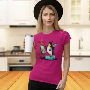 Camiseta de mujer con un pingüino pintando sobre un lienzo y el texto "Artic Artist".