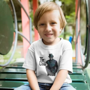 Camiseta infantil con el Joker vestido de mafioso italiano, estilo El Padrino, y el texto The Clown.